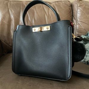 Blank hand bag with red liner